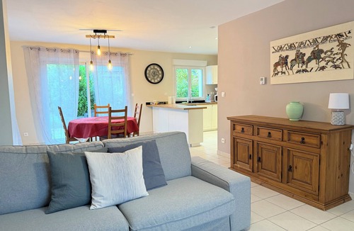 Vaucelles House | Family's Home