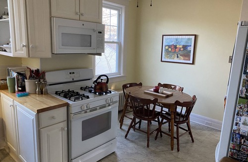 Lynchburg Apartment | Family Size Four Square near Rivermont Ave and Downtown Lynchburg