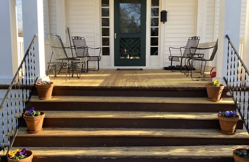 Lynchburg Apartment | Family Size Four Square near Rivermont Ave and Downtown Lynchburg