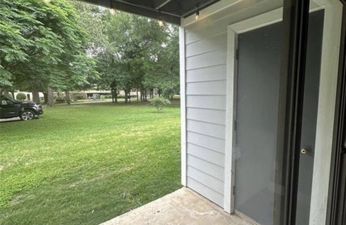 Walden on Lake Conroe Condo | Family-sized condo on lush green golf course &n5minutes from Margaritaville. nn