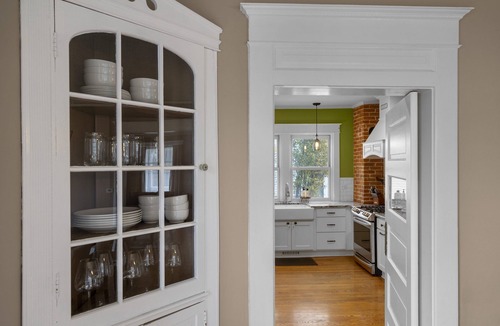 Cedar Rapids House | Family-sized Modern Historic Home Downtown Close to Everything