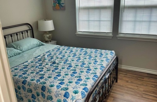 Aransas Pass House | Family-sized private house a short drive to the beach