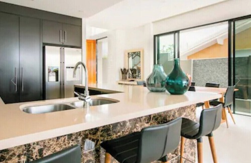 Bella Vista House | Family-sized with all modern amenities