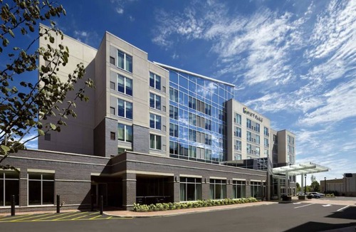 South Side Hotel | Family Stays w/Pool & Breakfast Near Texas Aquarium & North Beach - 3 Units