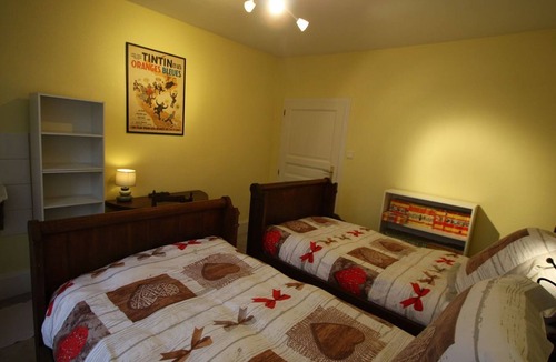 Aydoilles Bed & Breakfast | Family suite at Priory with park access and spacious rooms