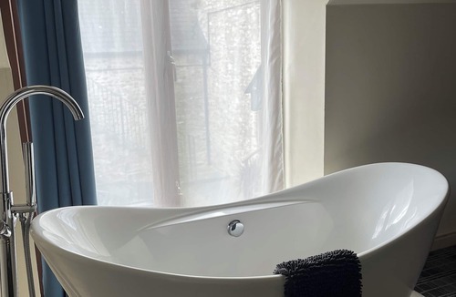 Axminster Hotel | Family suite