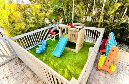 Holmes Beach House | Family Tides