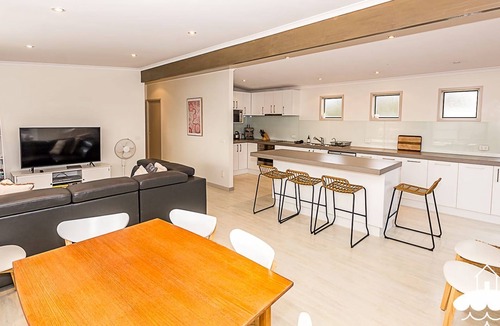 Sandy Point House | Family Tidez, Sandy Point