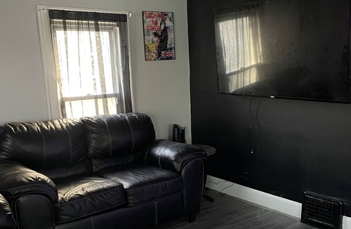 Binghamton House | Family Time