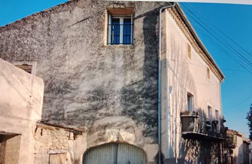 Montbazin House | Family townhouse