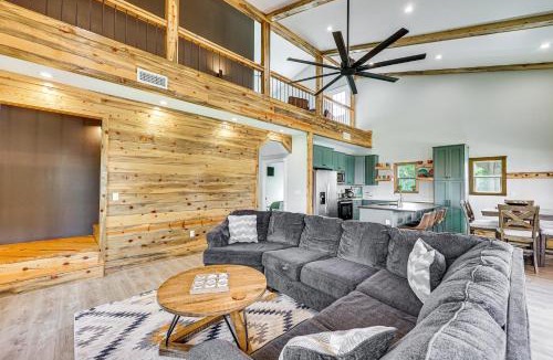 Glenwood House | ‘Family Tradition’ Glenwood Cabin w/River Access!