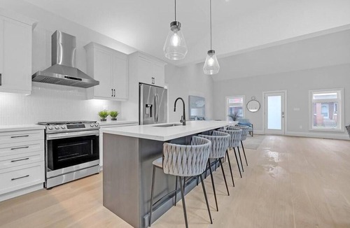 Strathcona House | Family Urban Core Living