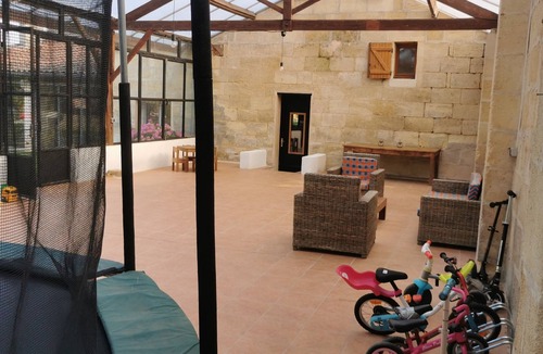 Saint-Germain-Du-Puch House | Family vacation home