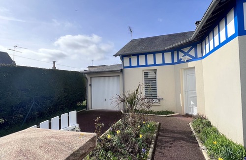 Ouistreham House | Family vacation home