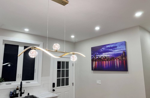 Norwood Condo | Family Vacation Modern Norwood