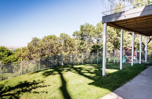Woodland Estates House | Family vacations, stunning views and three fireplaces