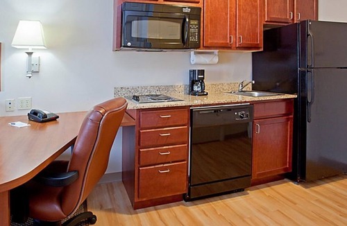 Westchase House | Family Vacay! 2 Lovely Units, Kitchen, Pool, Hot Tub