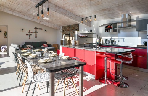 Olonne-sur-Mer Villa | Family villa with pool – 6 guests
