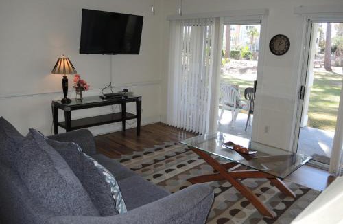 Calabash Villa | Family Villa 1202 with Golf Course