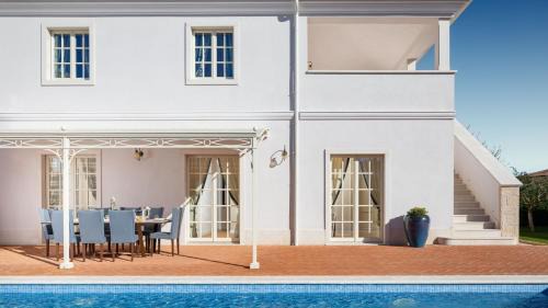 Vabriga Villa | Family villa Azzurra with pool in Porec