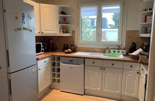 Lesigny Villa | Family villa designed for BUSINESSES
