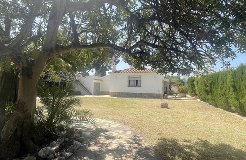 Miami Platja Cottage | Family Villa for 6 with Air Conditioning and Parking