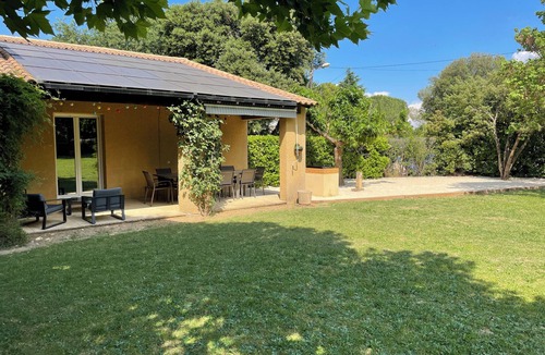 Collias Villa | Family villa for 10 people with large private pool and large garden