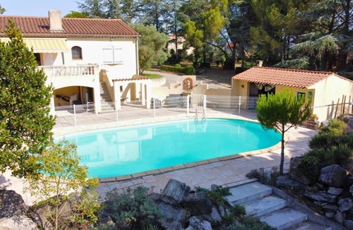 Arzens Villa | Family Villa: Pool, Ping-Pong, fenced garden, BBQ