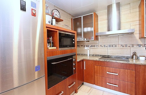 Lloret de Mar Cottage | Family Villa with Private Pool, Near Beach