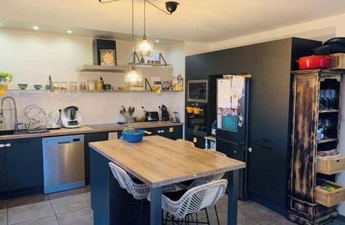 Bouc-Bel-Air Villa | Family villa with swimming pool, pétanque and plancha