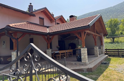 Senj Villa | “Family villa with jacuzzi, terrace & mountain view – Vržici, Senj”