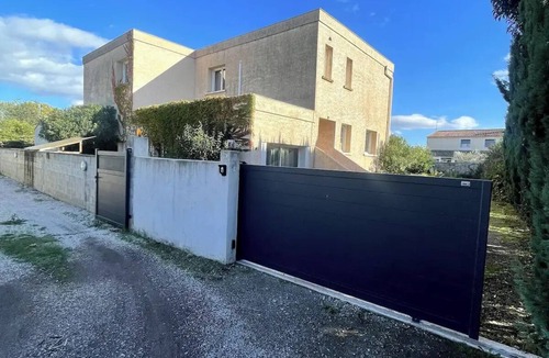 Valergues Villa | Family villa with pool, air-conditioning & independent studio.