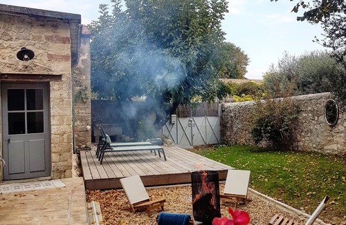 Assas House | Family winemaker Loizo