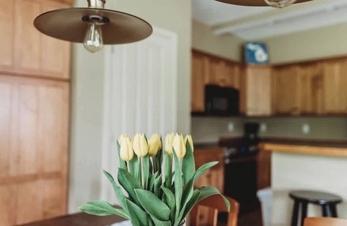 Chief Golf Cottages Villa | FamilyFriendly Golf & Ski Getaway,Walkout Pool