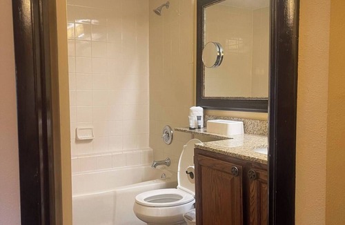 River Ranch Condo | FamilyFriendly Suite! Comes With ArcadeGame inside