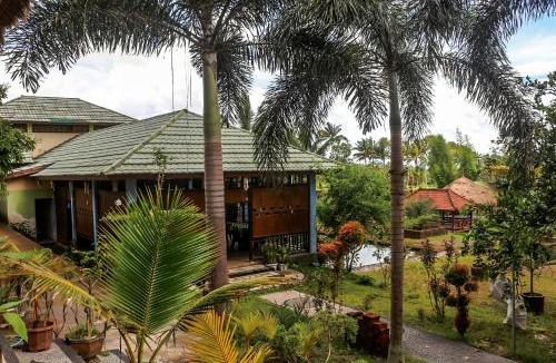 Tetebatu Hotel | Famoris Cottages