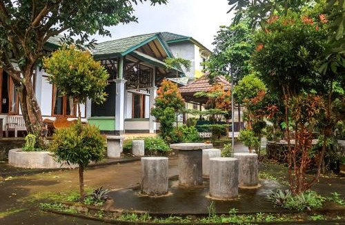Tetebatu Hotel | Famoris Cottages