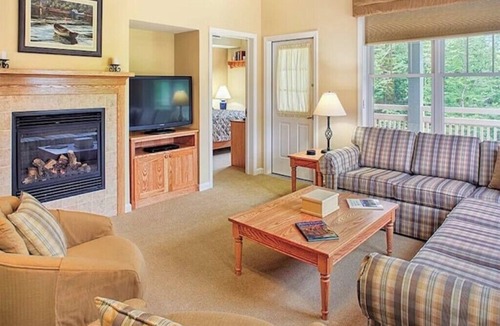 Bakersfield Resort | Famous Smugglers Notch Ski and Summer Resort 1BR.
