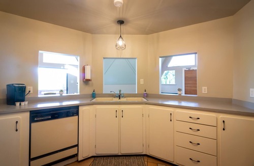 Mesilla Park House | Famous Trainhouse Dome not far from White Sands NP