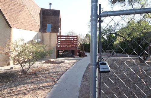 Mesilla Park House | Famous Trainhouse Dome not far from White Sands NP