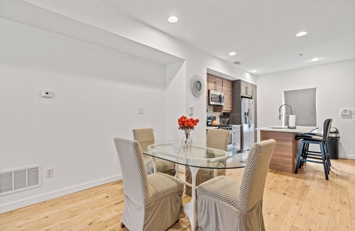 Poplar House | Fancy 4BR W/Hot Tub