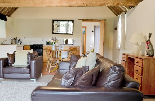 Laverton Cottage | Fancy a romantic getaway.