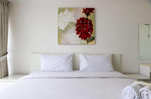 Jatinegara Apartment | Fancy and Nice 1BR Apartment at H Residence By Travelio