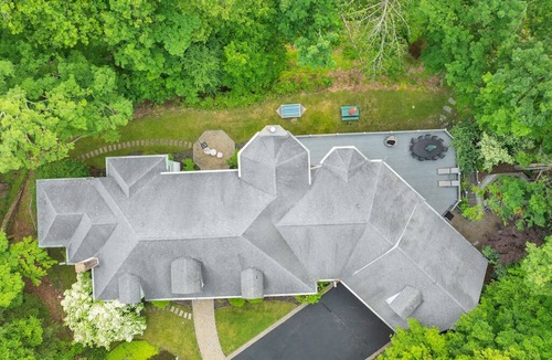 East Stroudsburg Villa | Fancy Poconos Castle & Indoor MEGA 10+ Hot Tub