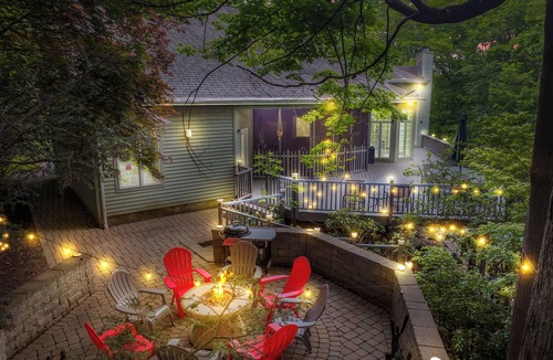 East Stroudsburg Villa | Fancy Poconos Castle & Indoor MEGA 10+ Hot Tub