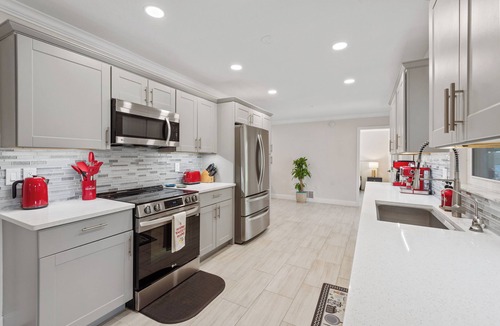 Bradenton House | FANCY RETREREAT