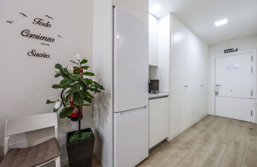 San Andres Apartment | Fancy Studio with Terrace & Pool in Madrid South
