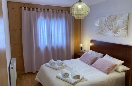 Castiello de Jaca Apartment | Fantástico Apartamento con jardín en Castiello de Jaca VUT HU-20-007