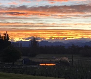 Hurunui Ski Chalet | Fantail Cottage