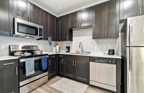 Legacy Park Apartment | Fantastic 1-bedroom apartment with AC in charming Plano- King bed